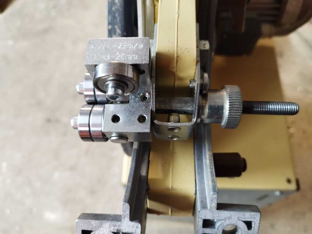 Scheppach HBS 32 Blattführung unten